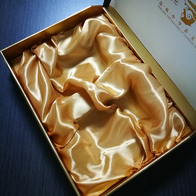 綢緞布包珍珠棉1